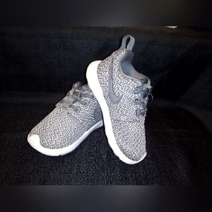 Children's Size 6 Gray Nikes